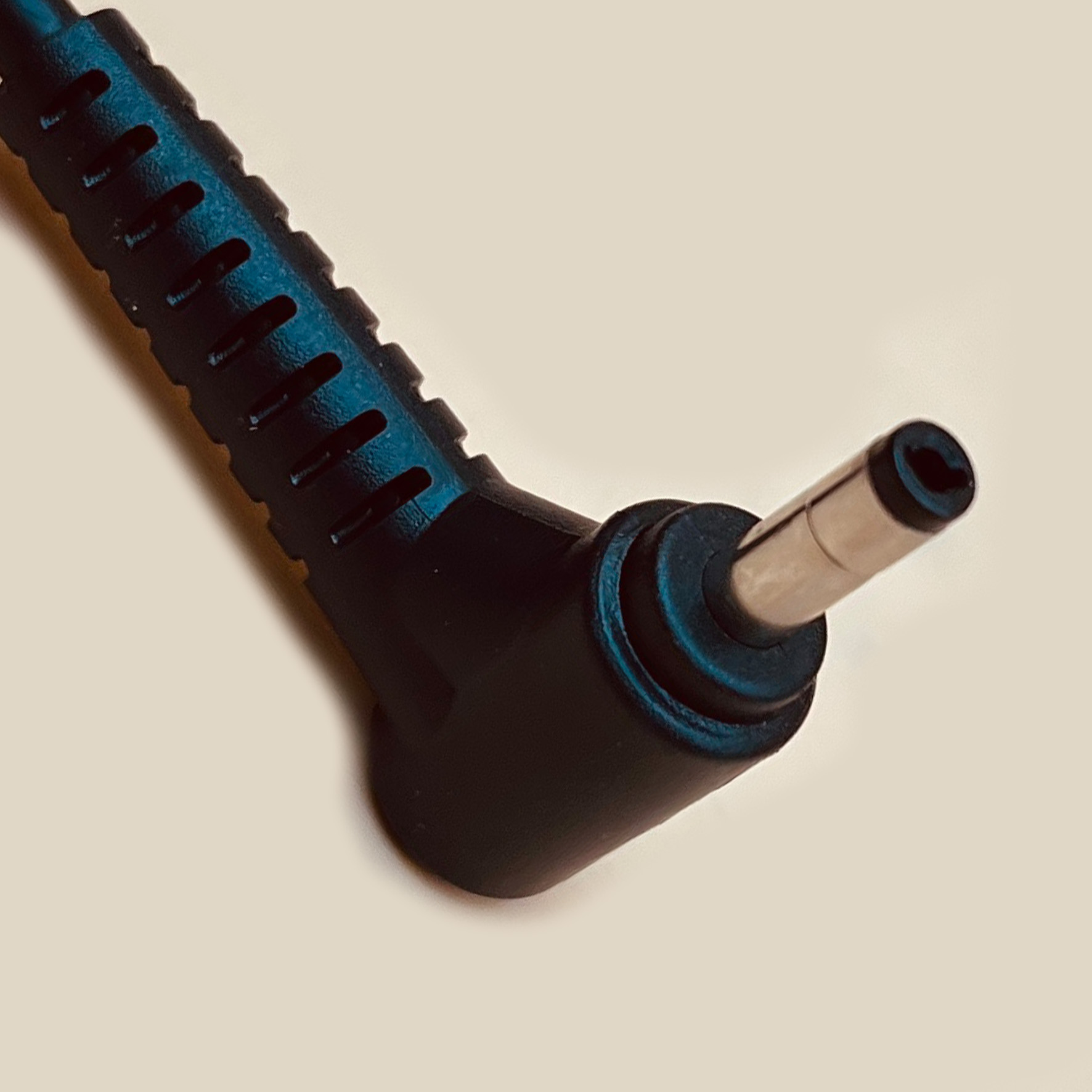 Cargador NTB 20V – 3,25A  Lenovo